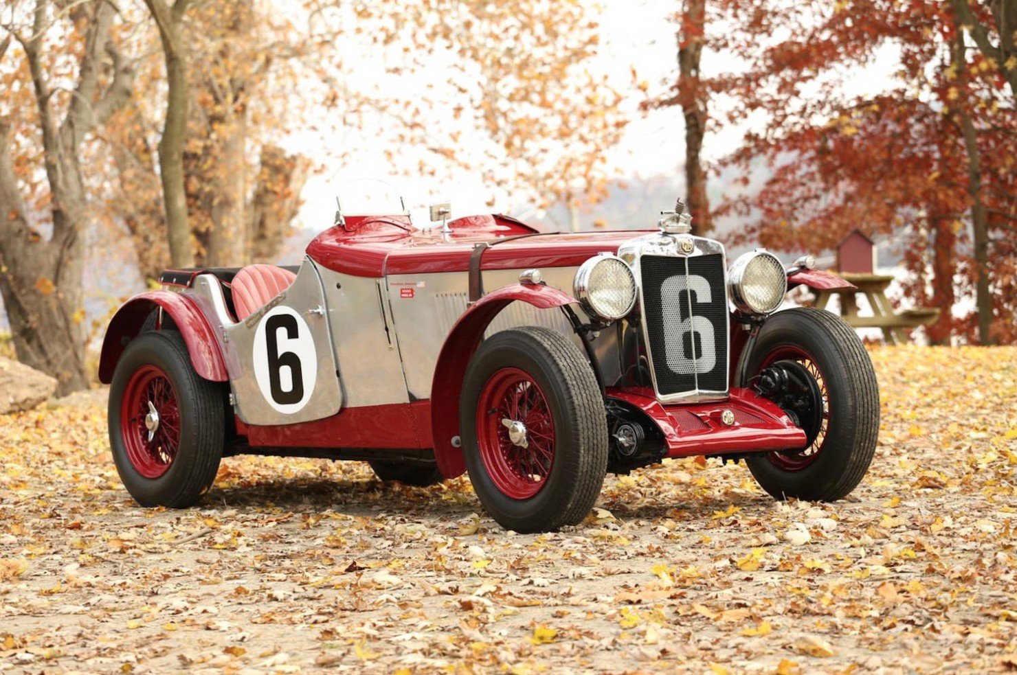 Vintage-MG-Racing-Car-8