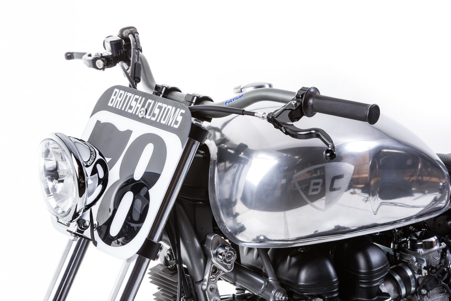 Triumph-Bonneville-14