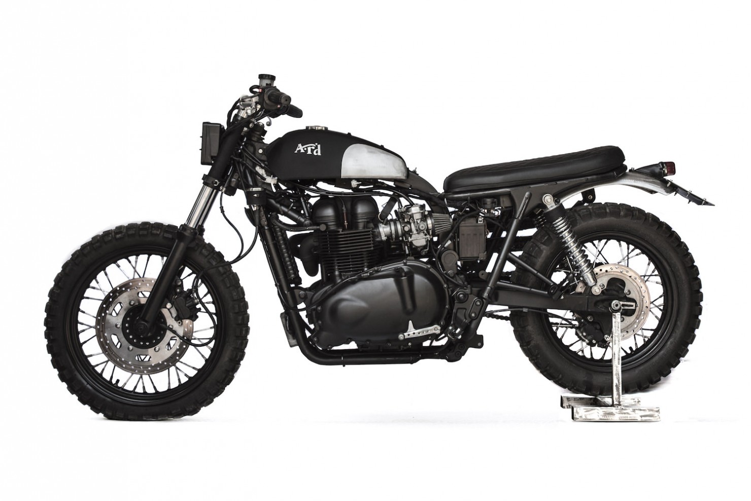 Triumph-Scrambler-Motorbike-3