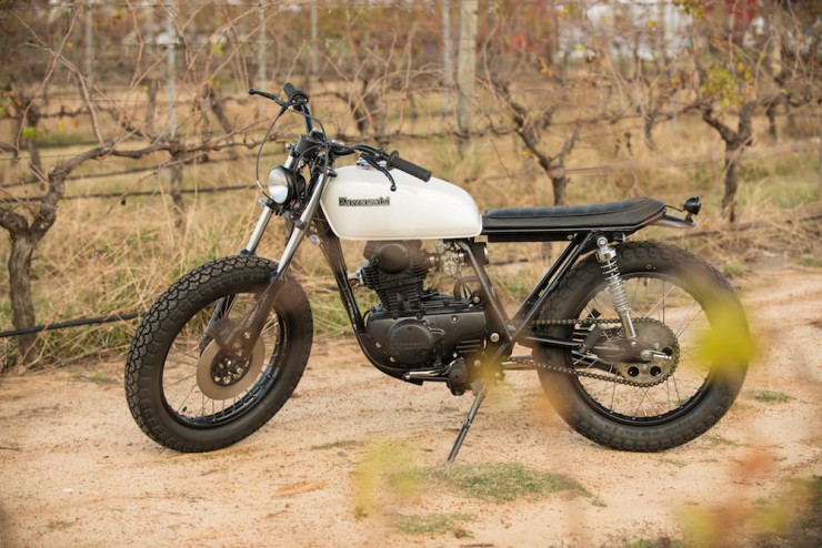 Kawasaki-KZ200-11