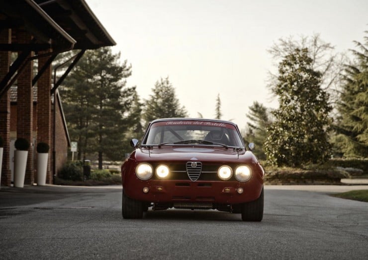 Alfa-Romeo-2000-GTAm-10