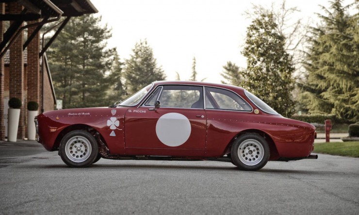 Alfa-Romeo-2000-GTAm-9