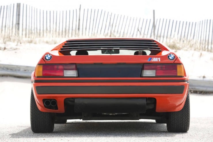 BMW-M1-Car-21