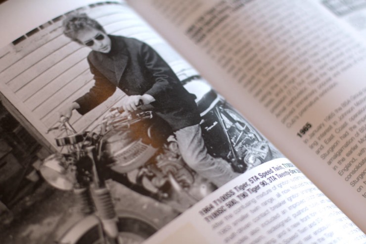 The Complete Book of Classic and Modern Triumph Motorcycles 4