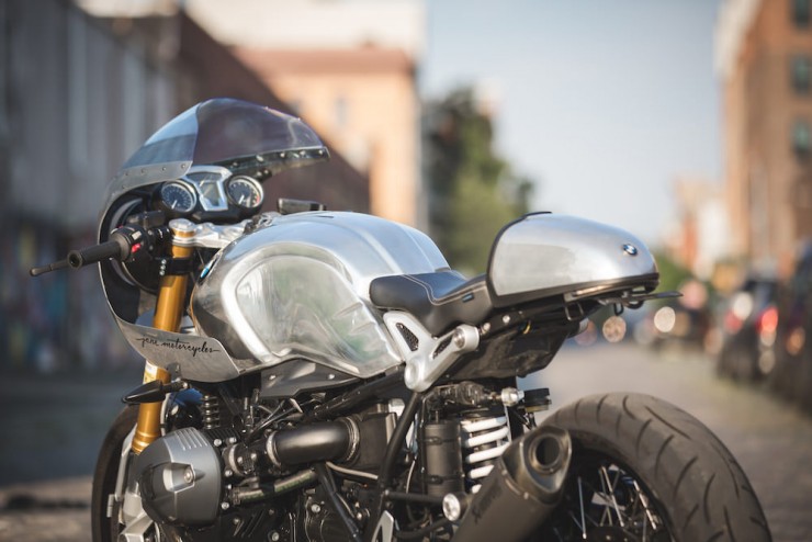 BMW-R-nineT-Motorcycle-13