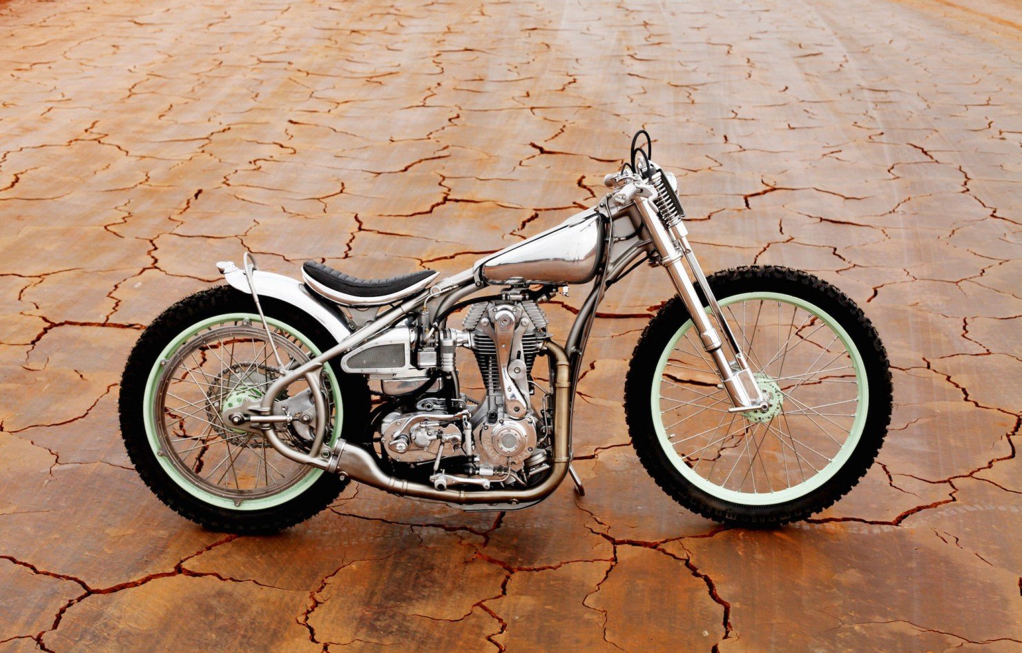 Custom-Buell-Ducati-Motorcycle-30