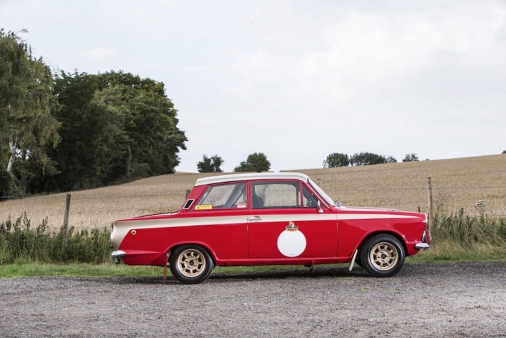 Ford-Lotus-Cortina-10