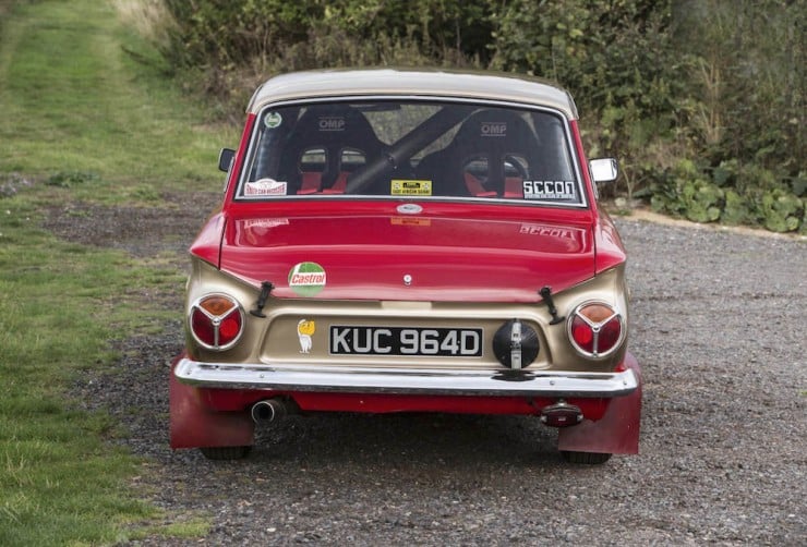 Ford-Lotus-Cortina-12