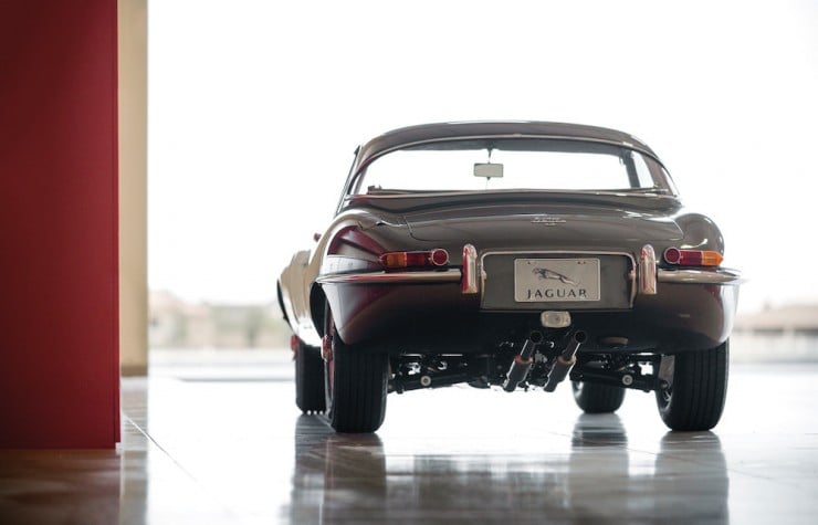 Jaguar E-Type Series 1 10