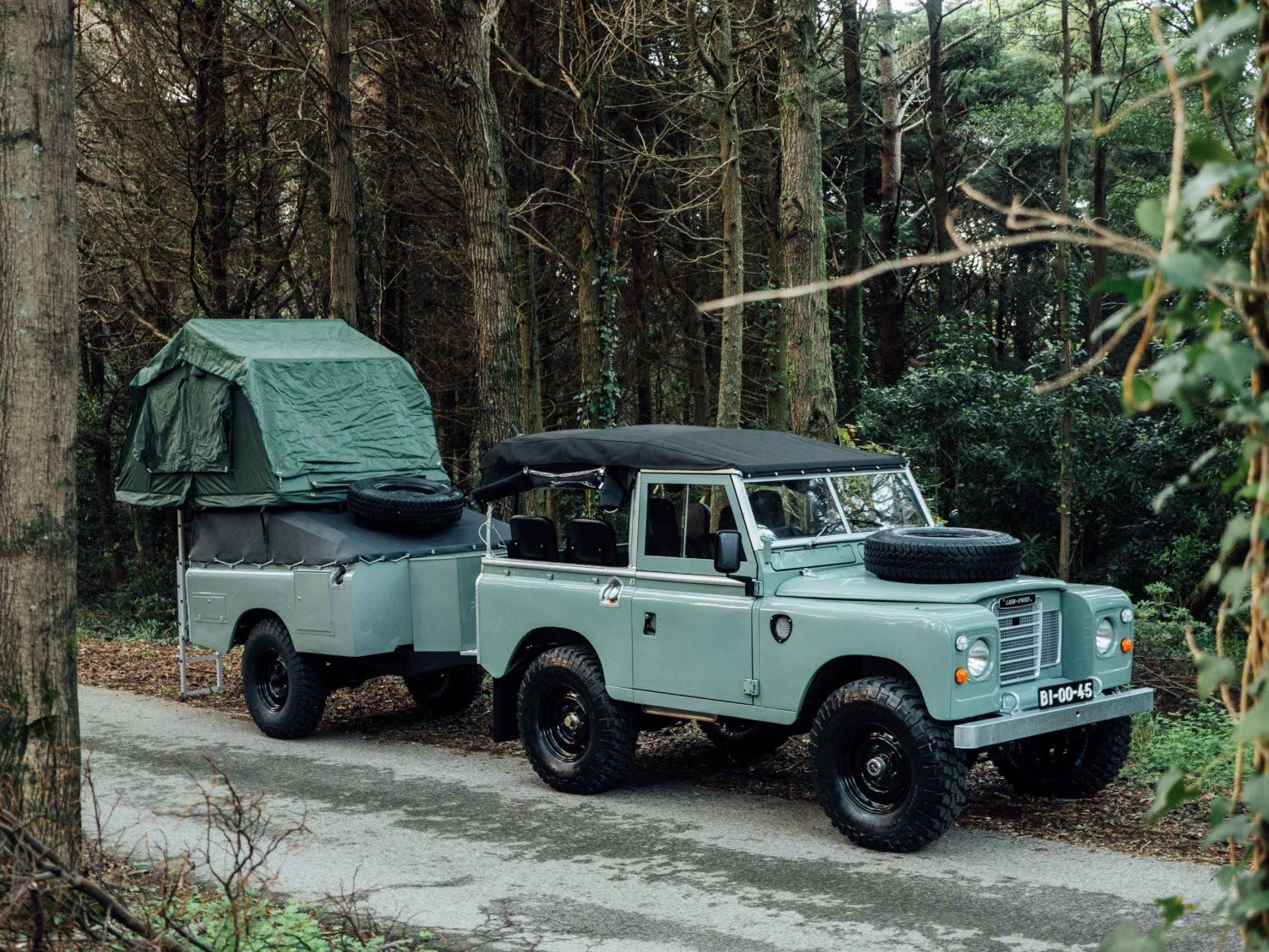 Land rover adventure collection