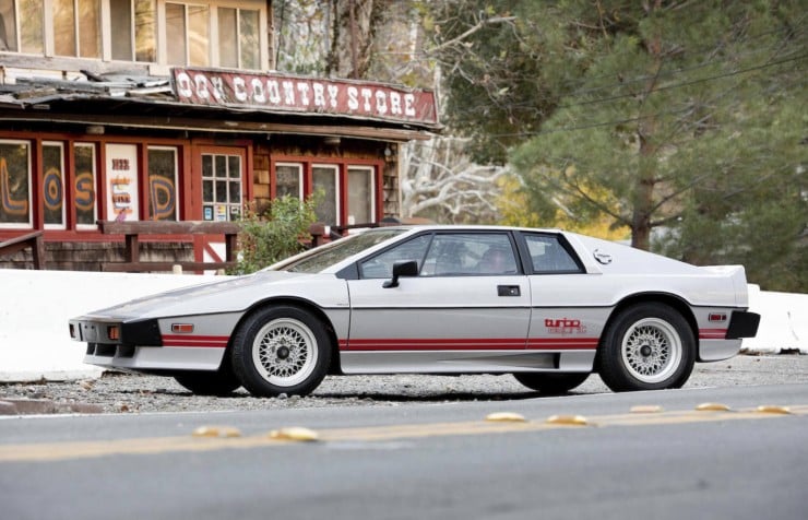 Lotus Esprit Turbo 12