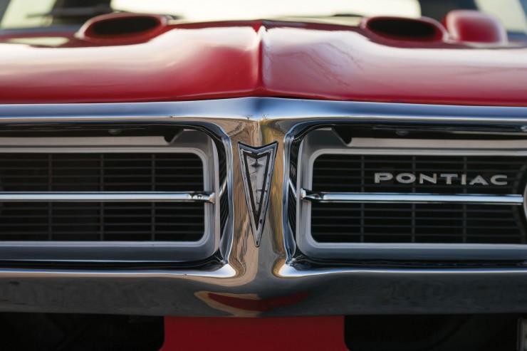 Pontiac Firebird 400 12