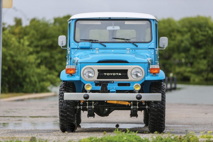 Toyota FJ40 Land Cruiser 7