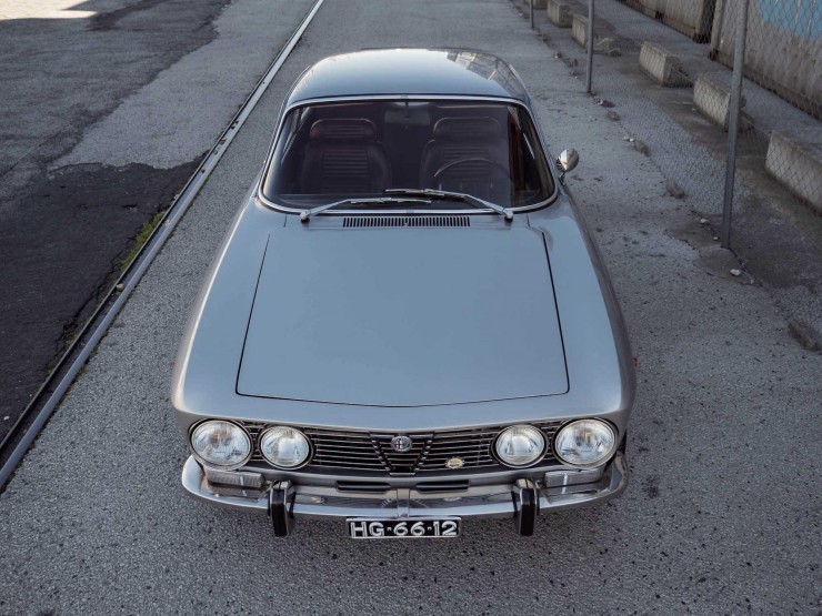 Alfa-Romeo-2000-GTV-14