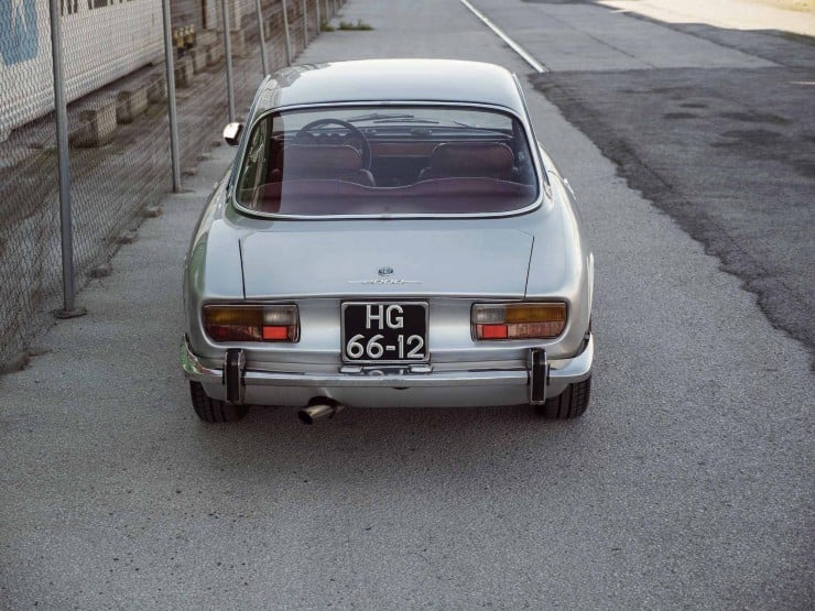 Alfa-Romeo-2000-GTV-21