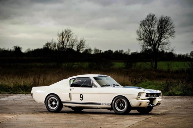 Shelby-Mustang-GT350-1