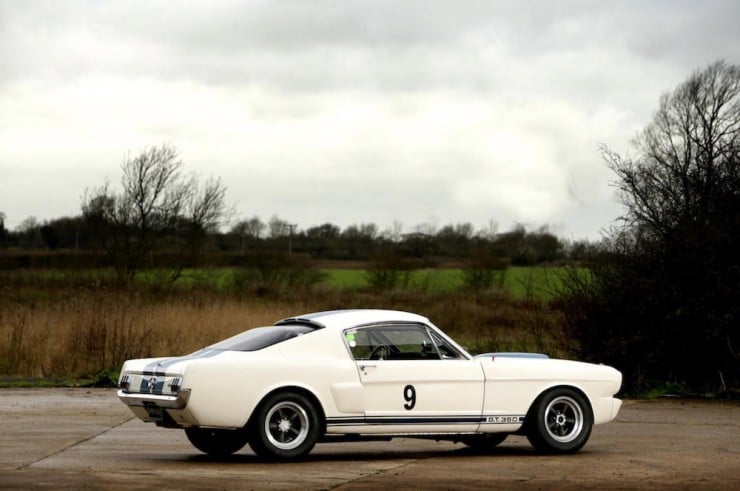 Shelby-Mustang-GT350-8