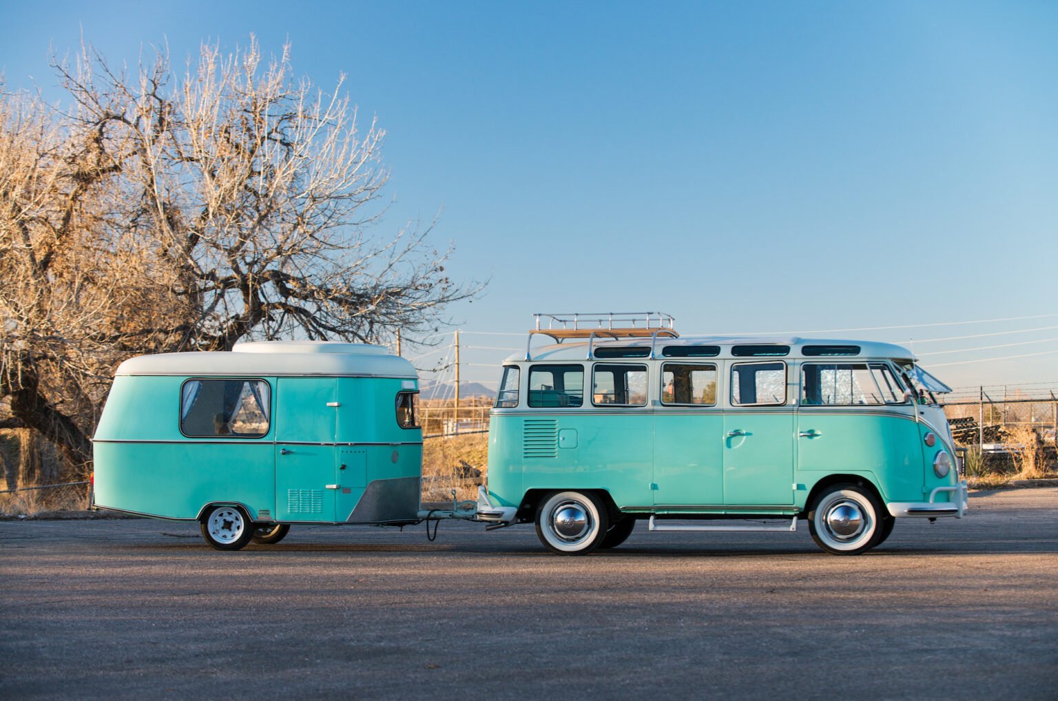 volkswagen-23-window-microbus-eriba-puck-camper