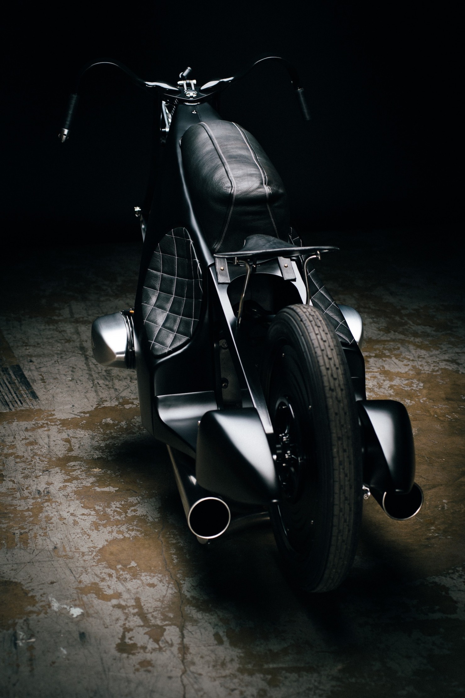 Custom-BMW-Motorcycle-27