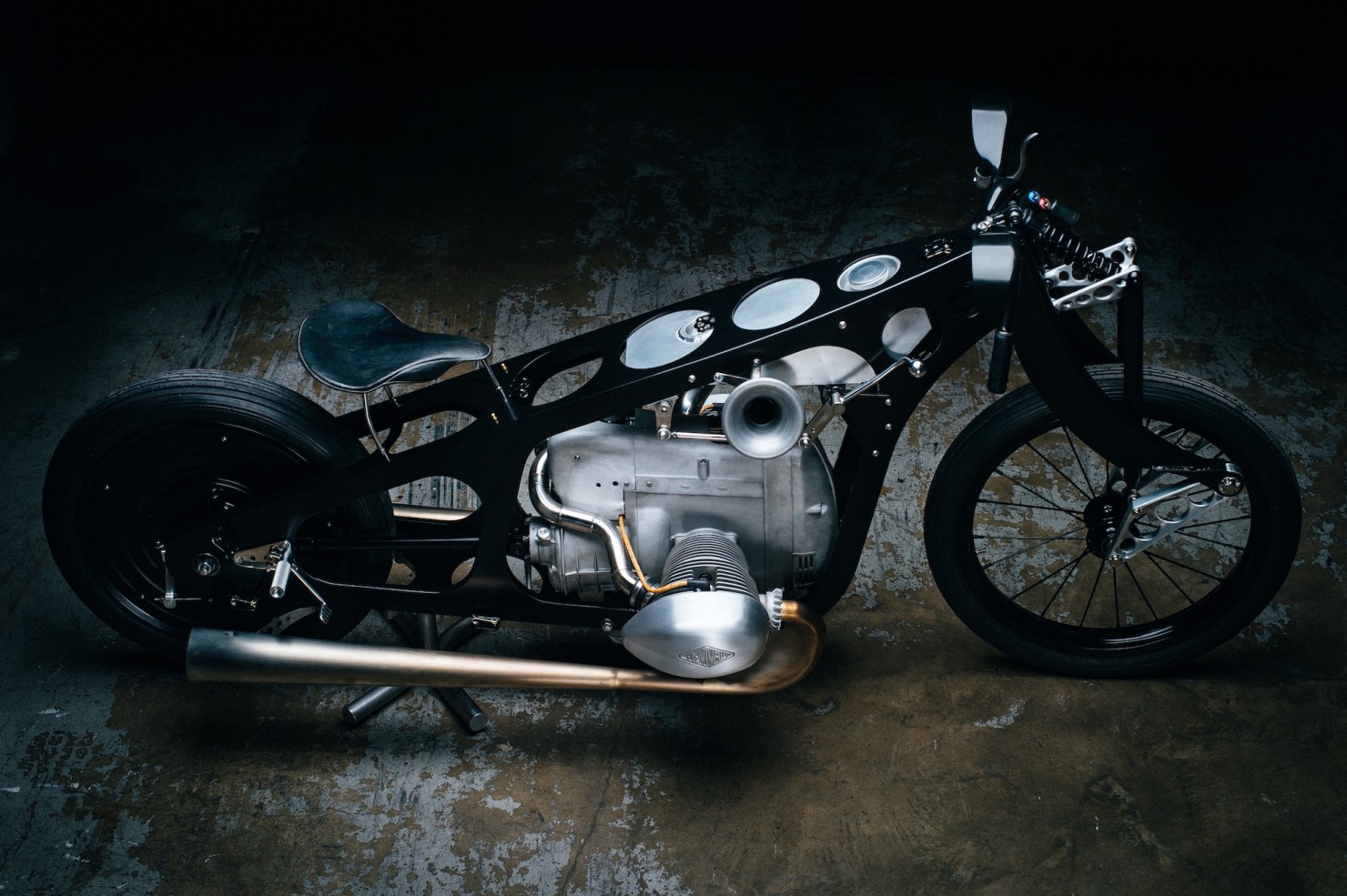 Custom-BMW-Motorcycle-28