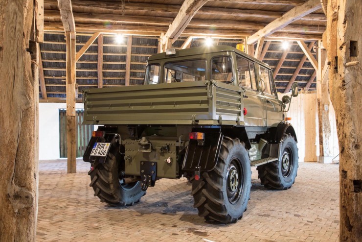 Luftwaffe Mercedes-Benz Unimog 4