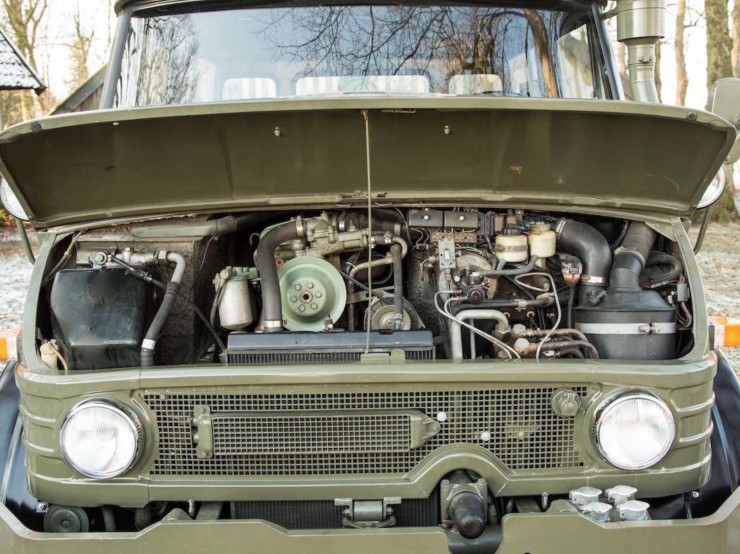 Luftwaffe Mercedes-Benz Unimog 9