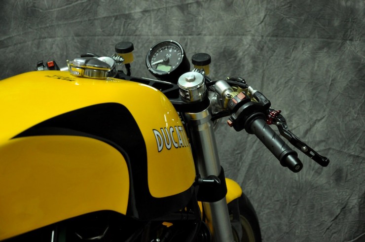 Ducati 750 SS 24