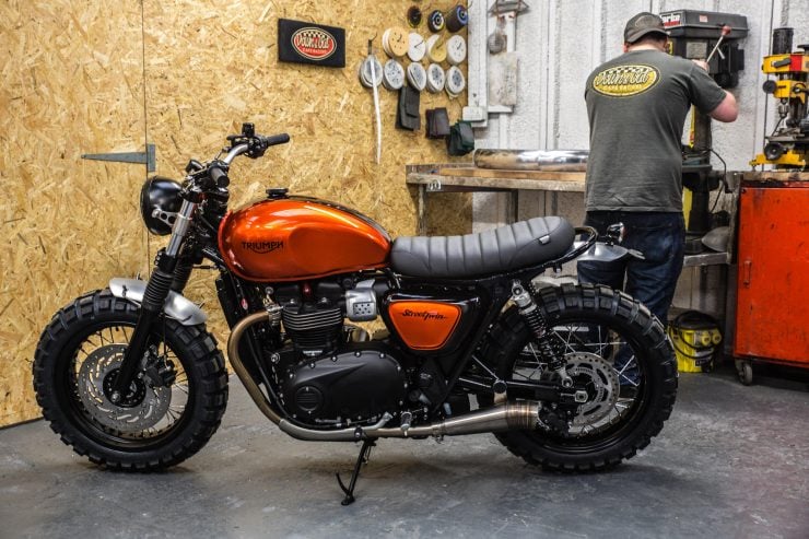 Triumph Street Twin 27