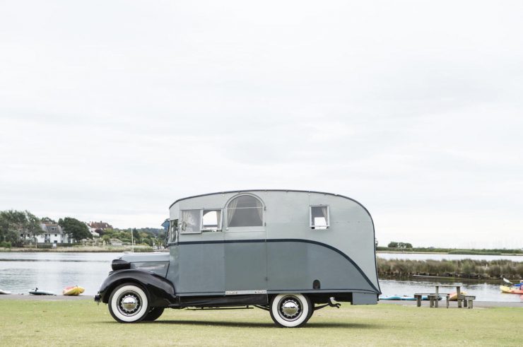 1936 Pontiac Six 4.0-Litre Motorhome 12