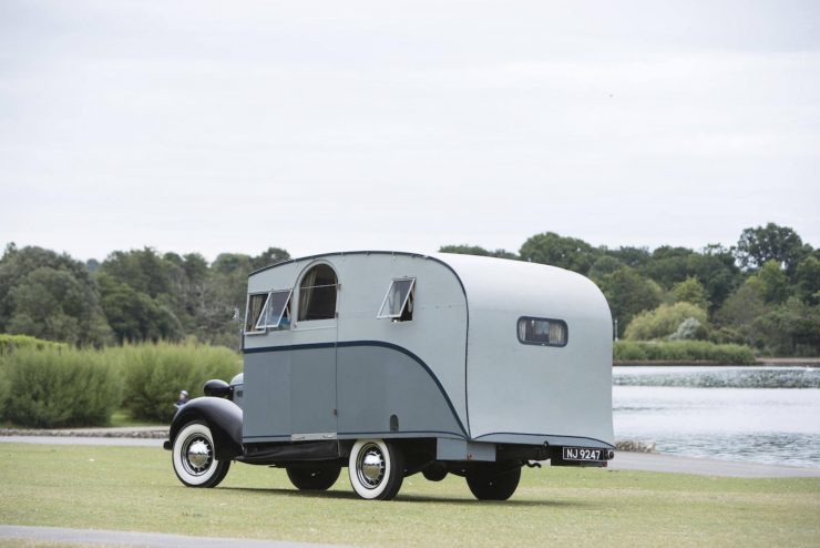 1936 Pontiac Six 4.0-Litre Motorhome 16