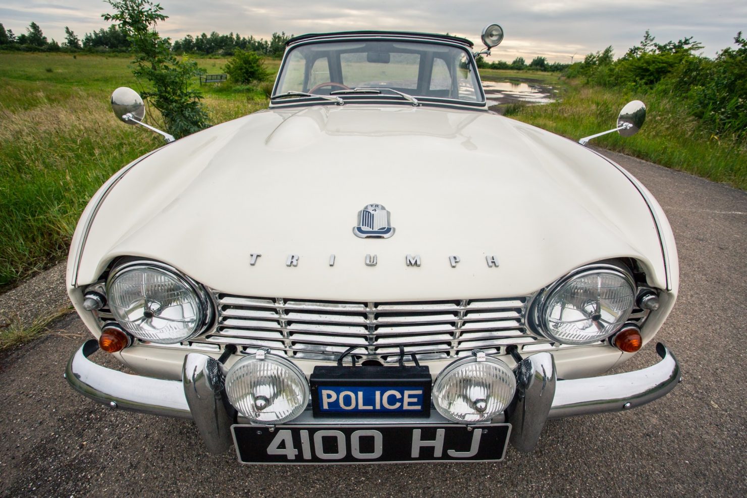 ‘High Speed Pursuit’ 1962 Triumph TR4 Police Car