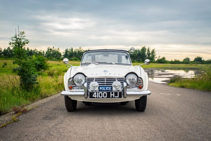 triumph-tr4-police-car-2