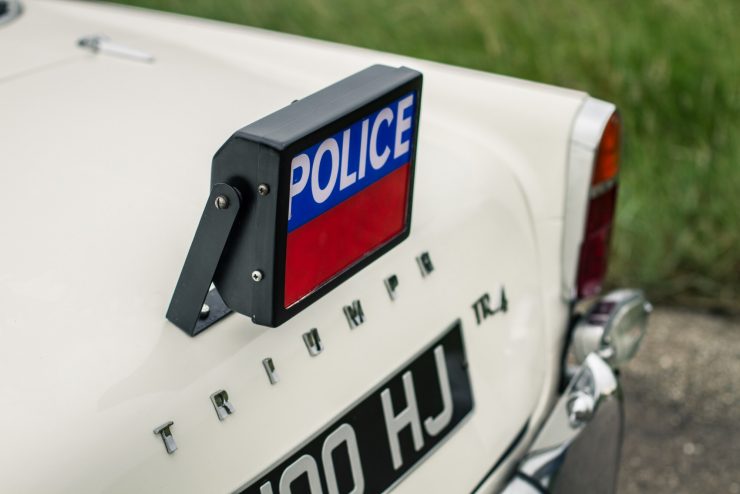 triumph-tr4-police-car-43