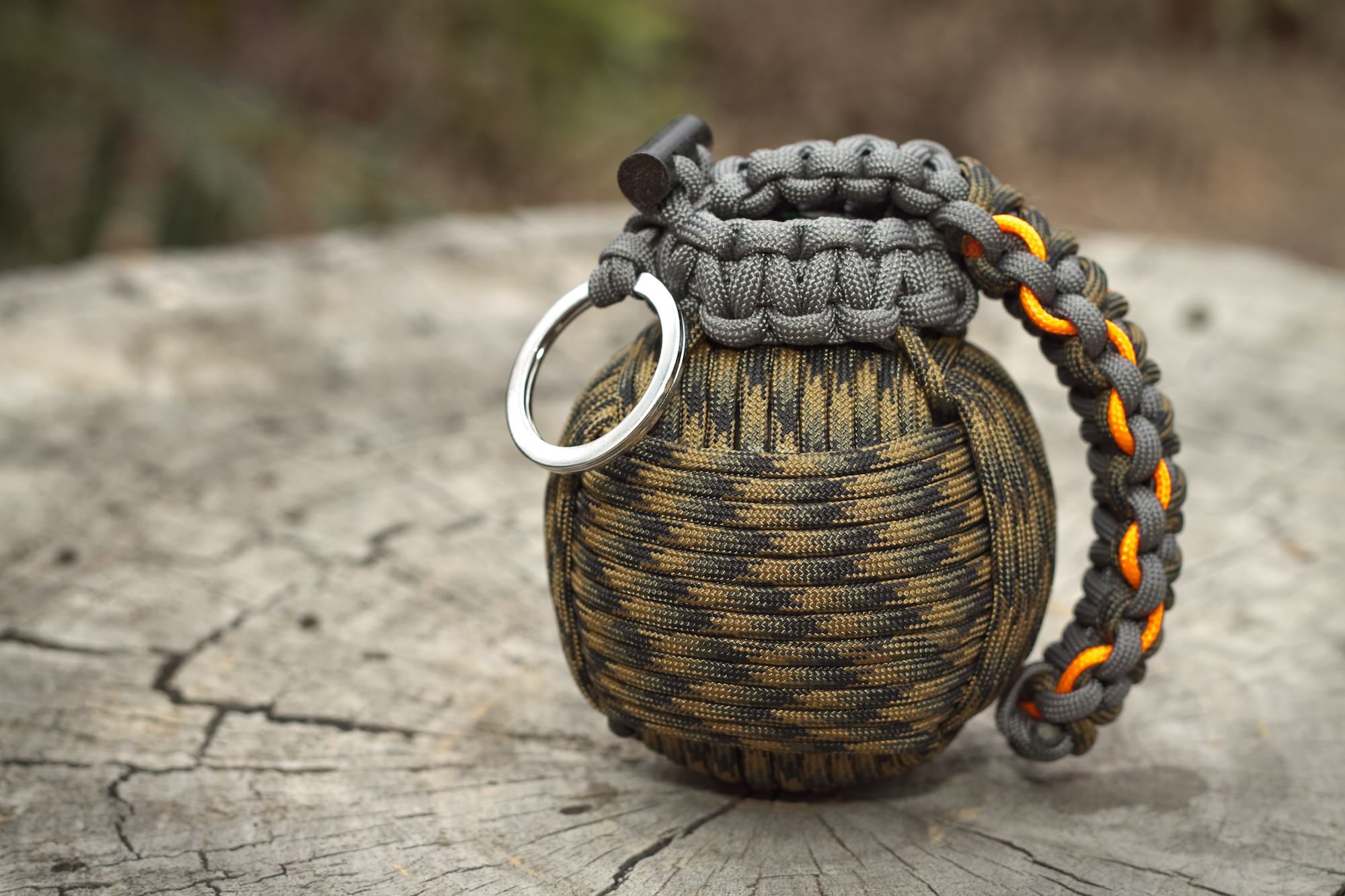 Military 550 Paracord Integrated Fish and Fire Survival rope