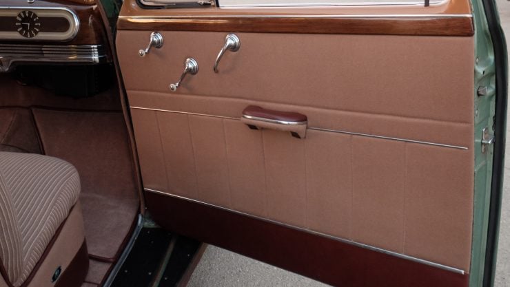 icon-derelict-oldsmobile-pass-door-panel