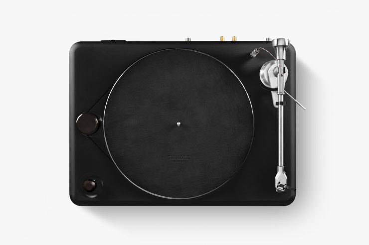 shinola-runwell-turntable-2