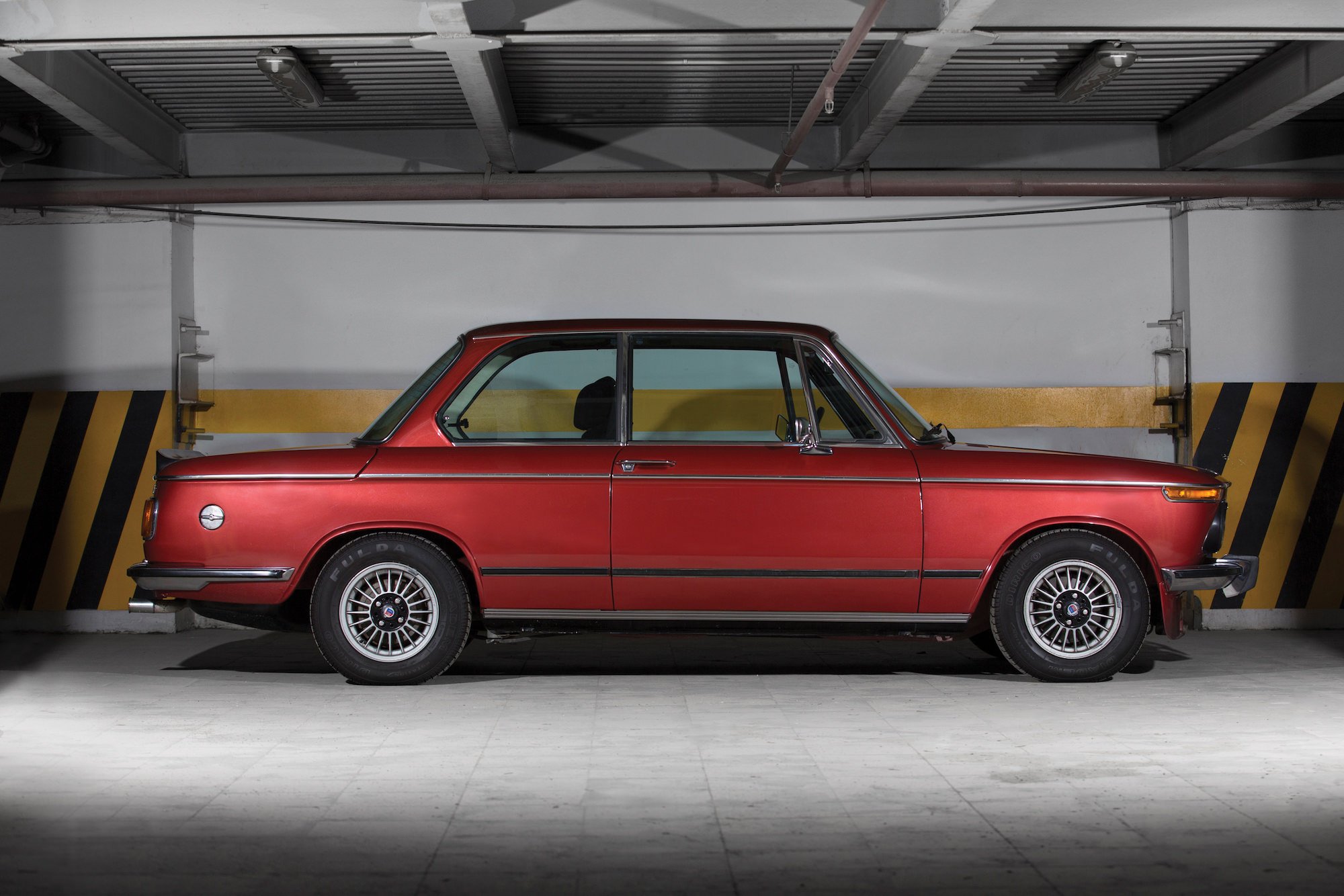 BMW-2002-Tii-4.jpg