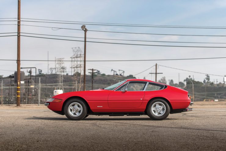 ferrari-365-gtb4-daytona-5