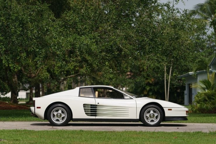 ferrari-testarossa-miami-vice