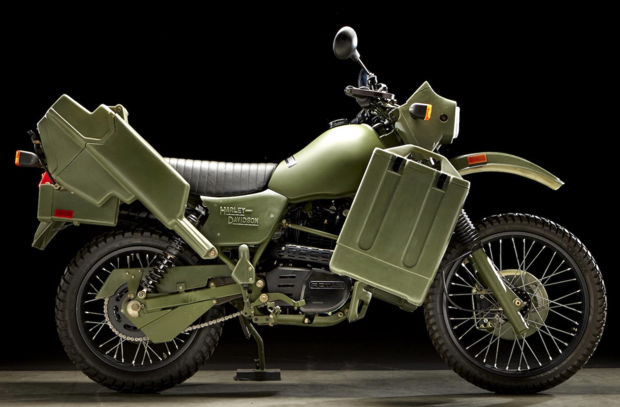 フラッグ 【中古】【輸入品・未使用】Harley-Davidson Military - メンズ カスタム グラフィック 愛国心 スカル T ...