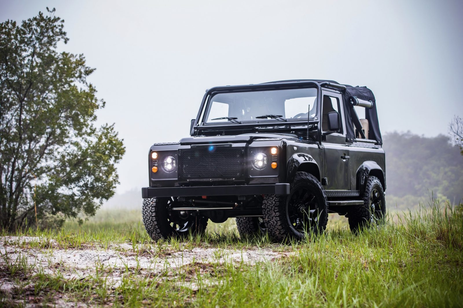 Corvette-Engined Land Rover Defender 90