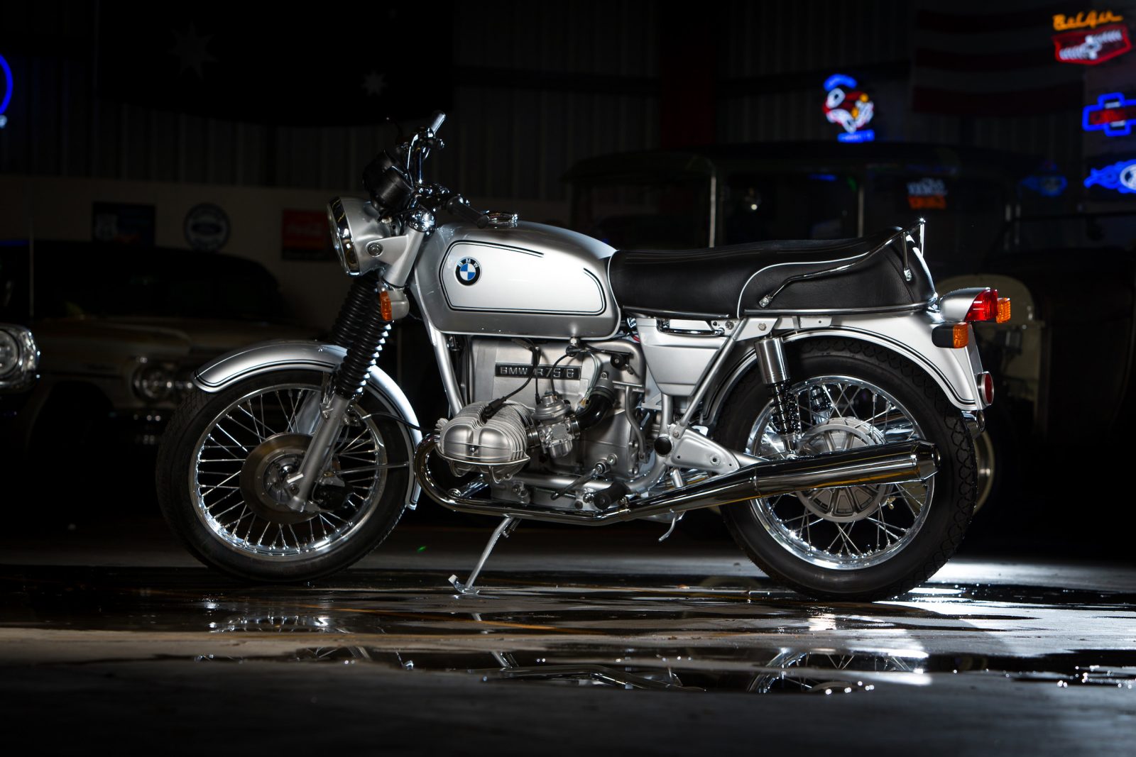 Immaculately Restored: BMW R75/6
