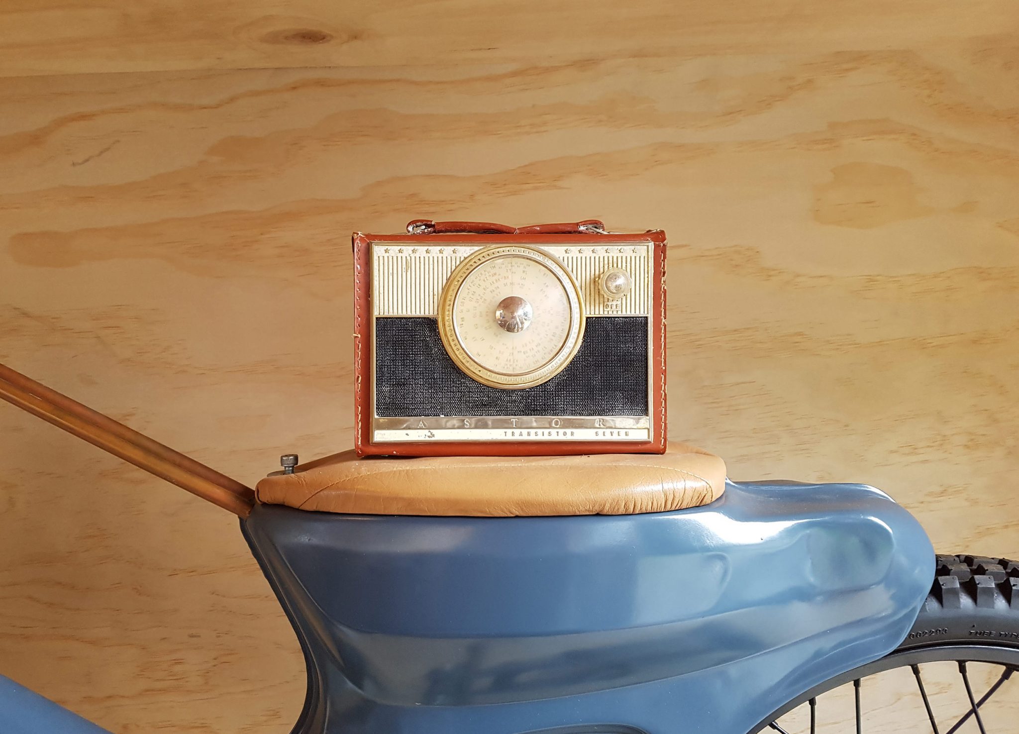 antique radio bluetooth speaker