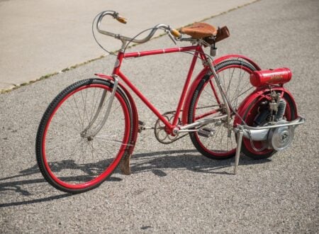 Briggs & Stratton Motor Wheel Bicycle Briggs Stratton Motor Wheel Powered Bicycle 450x330 - Briggs & Stratton Motor Wheel Bicycle