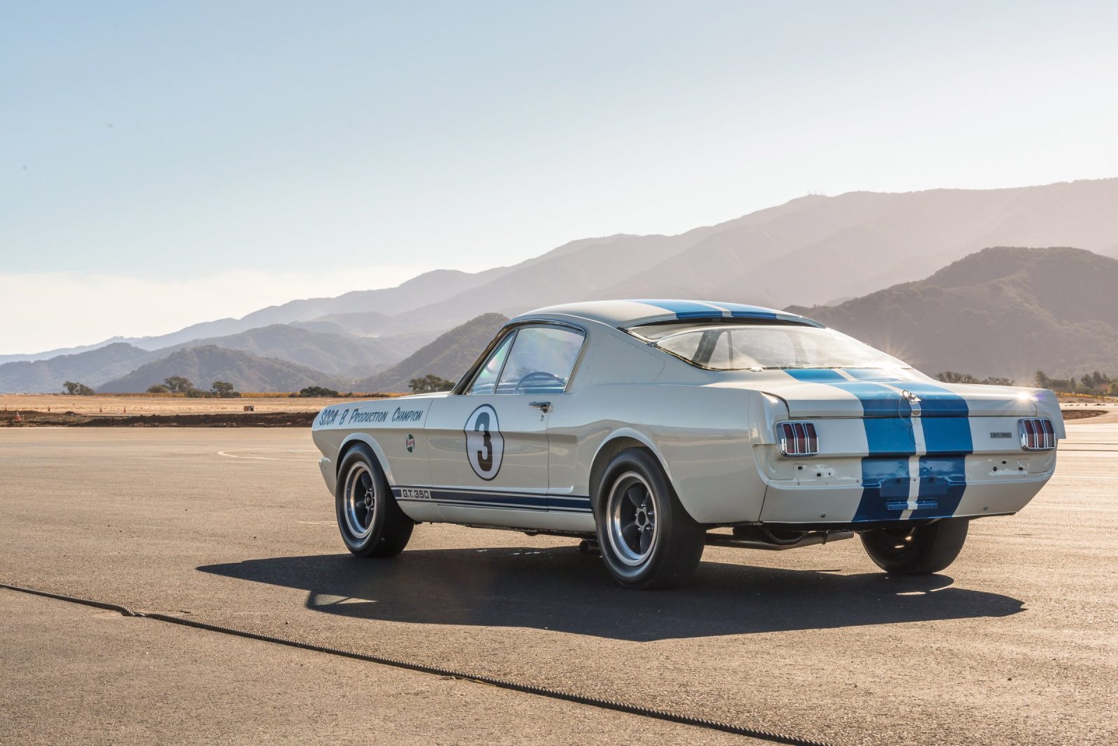 shelby-mustang-gt350-r-car-12-1600x1068.