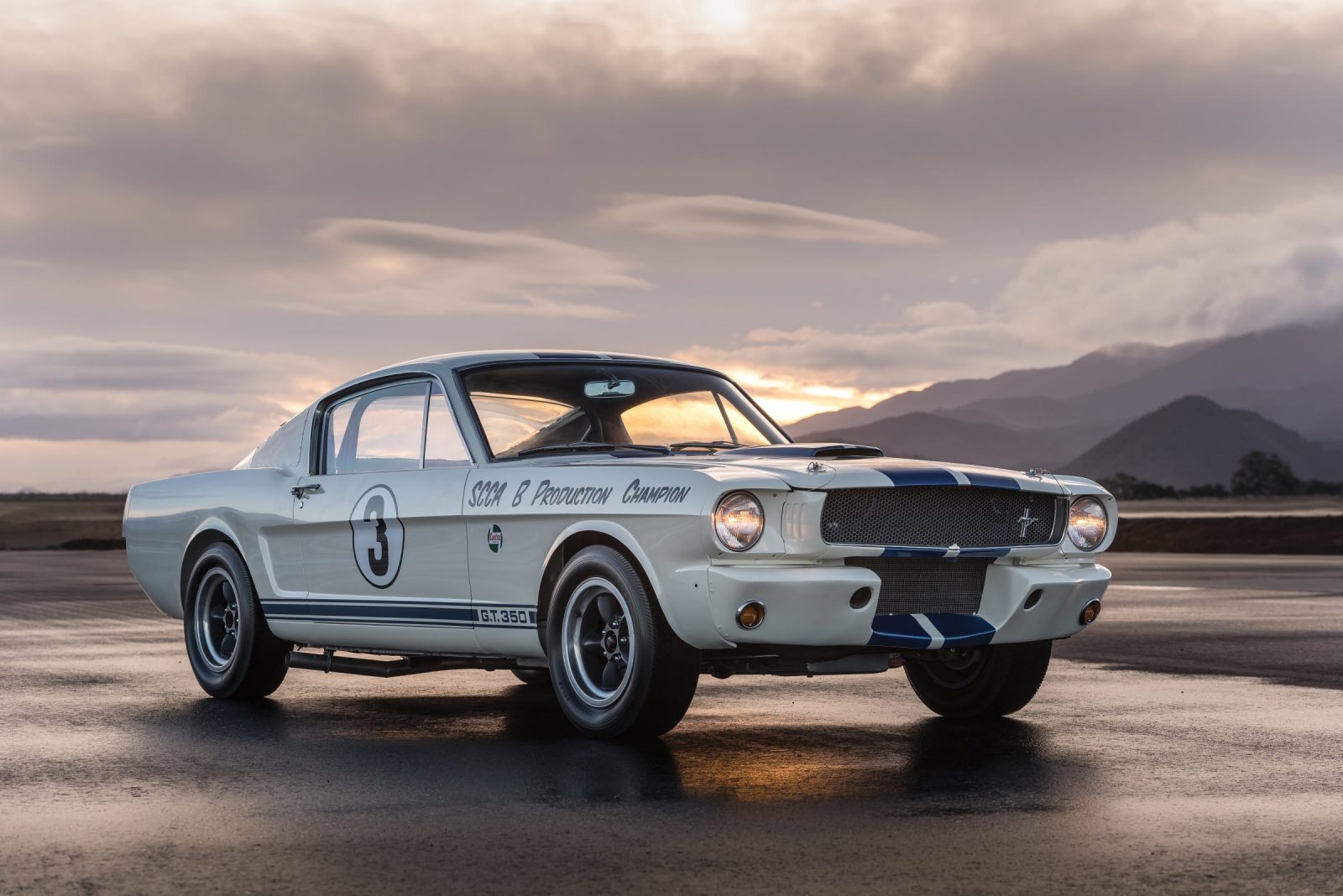 shelby-mustang-gt350-r-car-25-1600x1068.