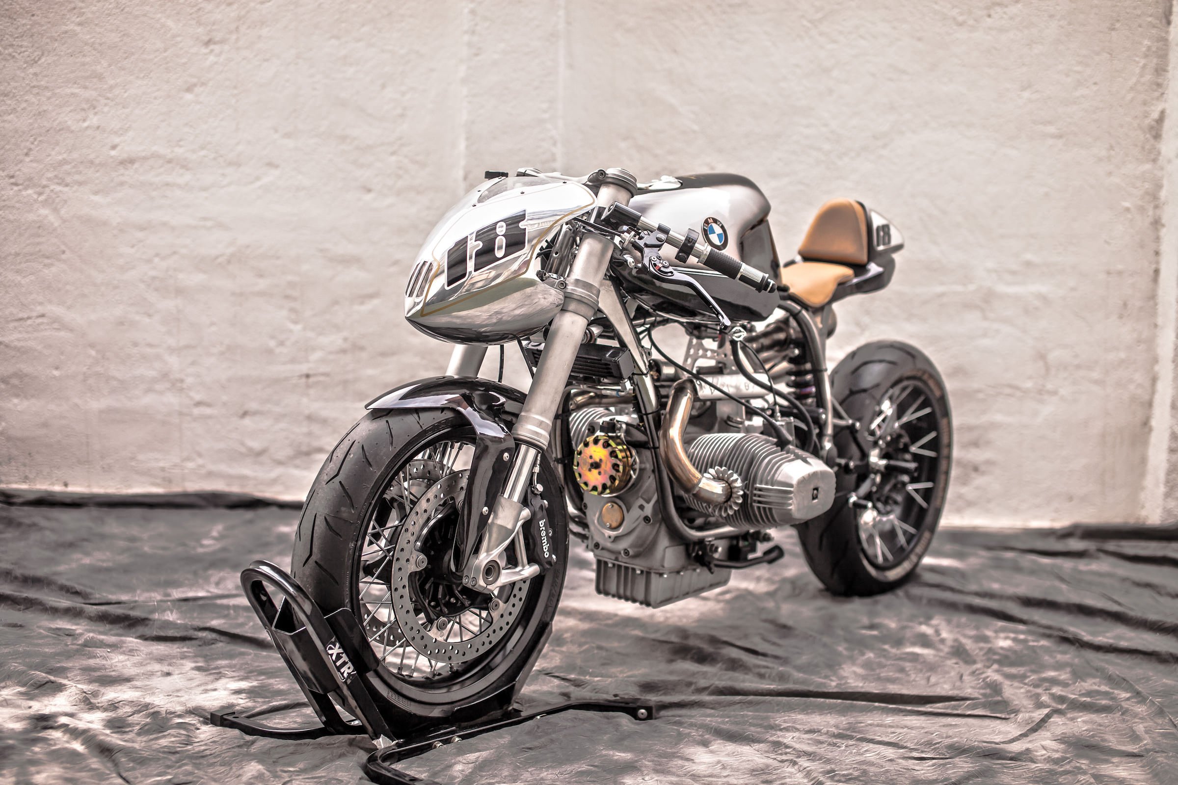 XTR Pepo Silver Bullet MKII BMW R100 RS Custom