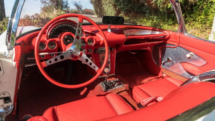 Chevrolet Corvette Dash