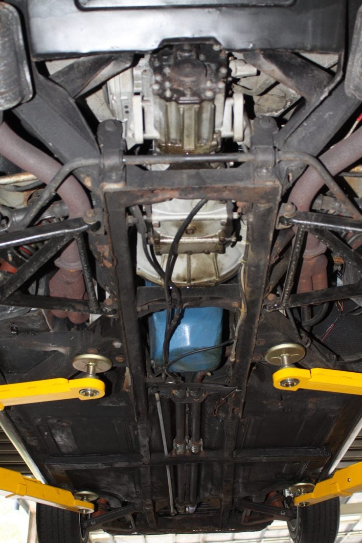 De Tomaso Pantera Underside