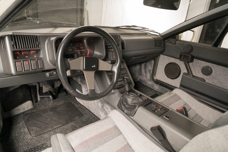 Renault Alpine GTA V6 Interior